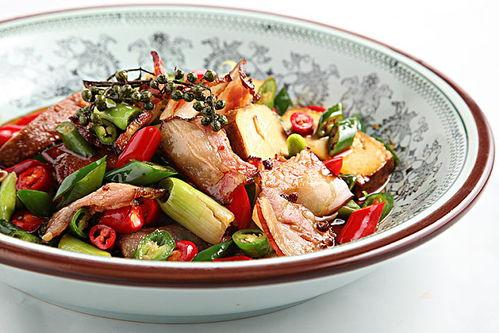 老腊肉免费吃瓜,畅享夏日瓜果盛宴 第2张 老腊肉免费吃瓜,畅享夏日瓜果盛宴 第2张